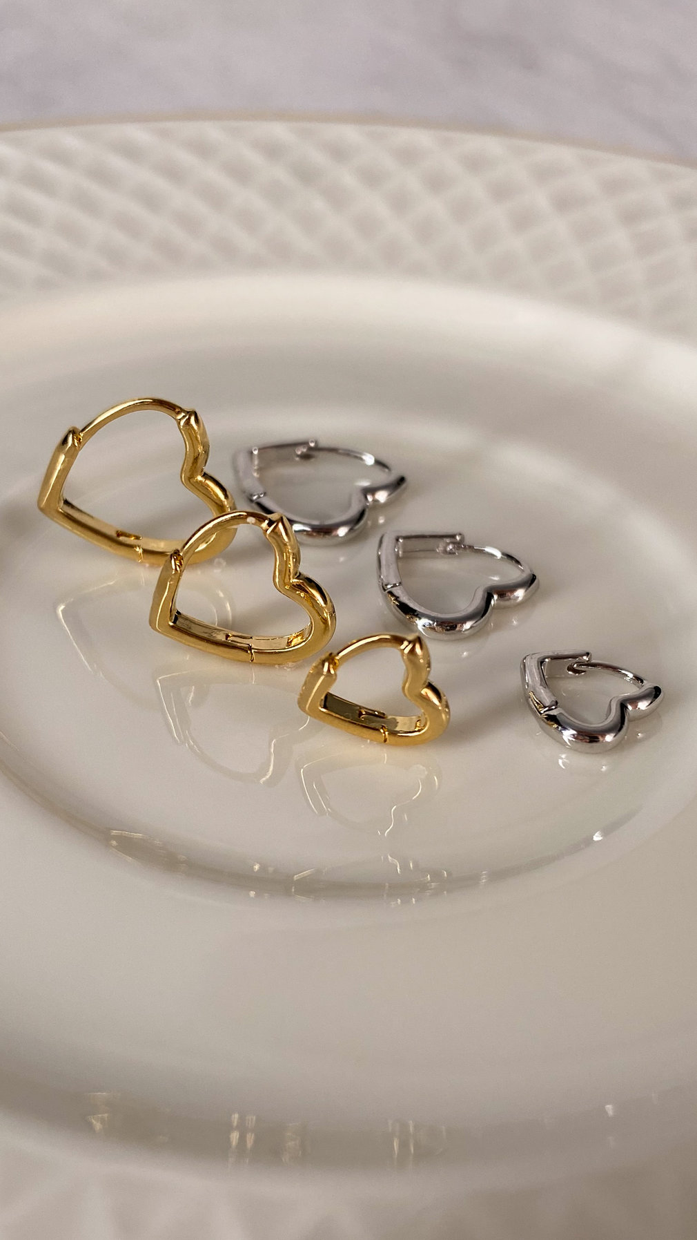 BRINCO TRIO ARGOLA CORACAO LISA DOURADO