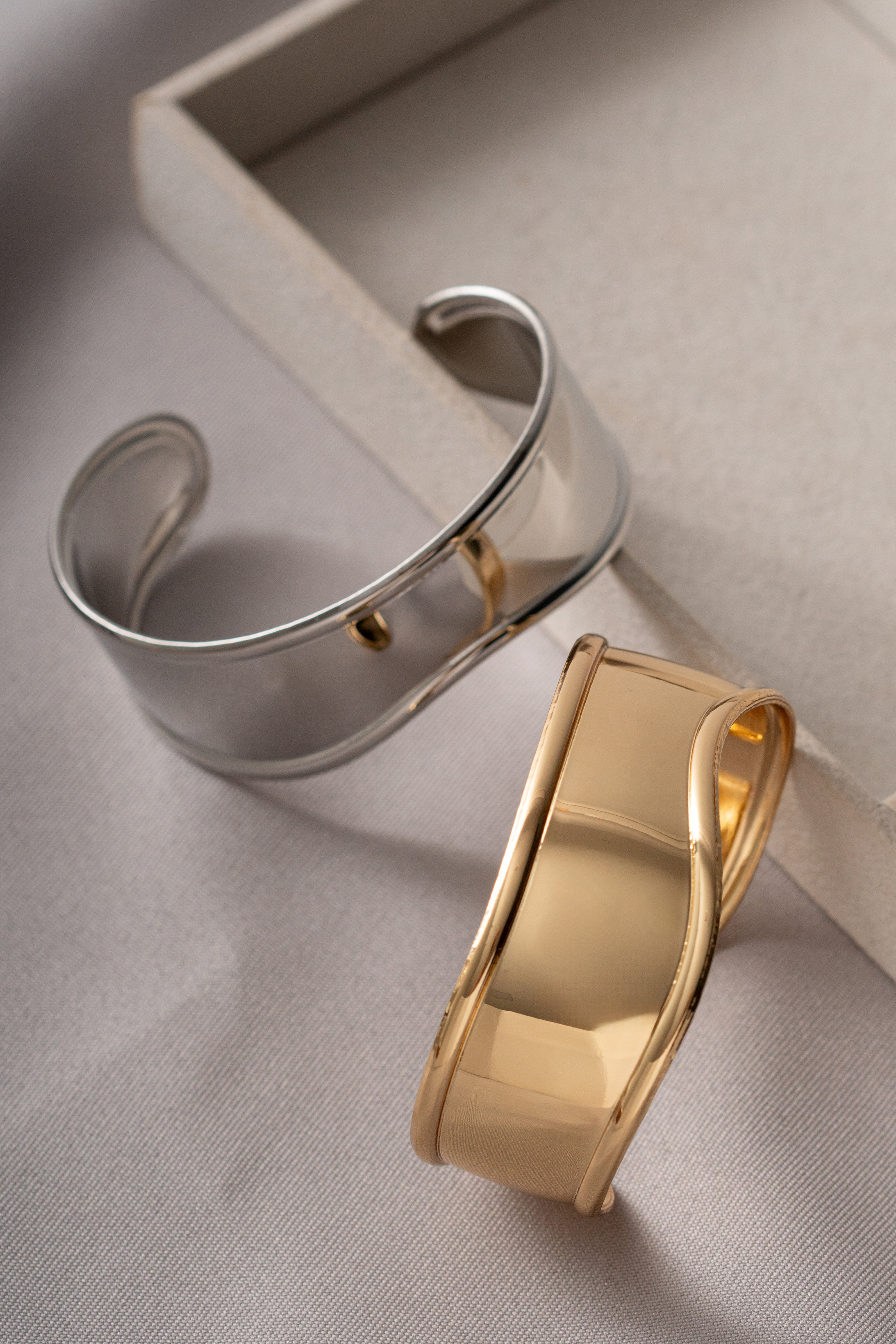 BRACELETE LISO DOURADO