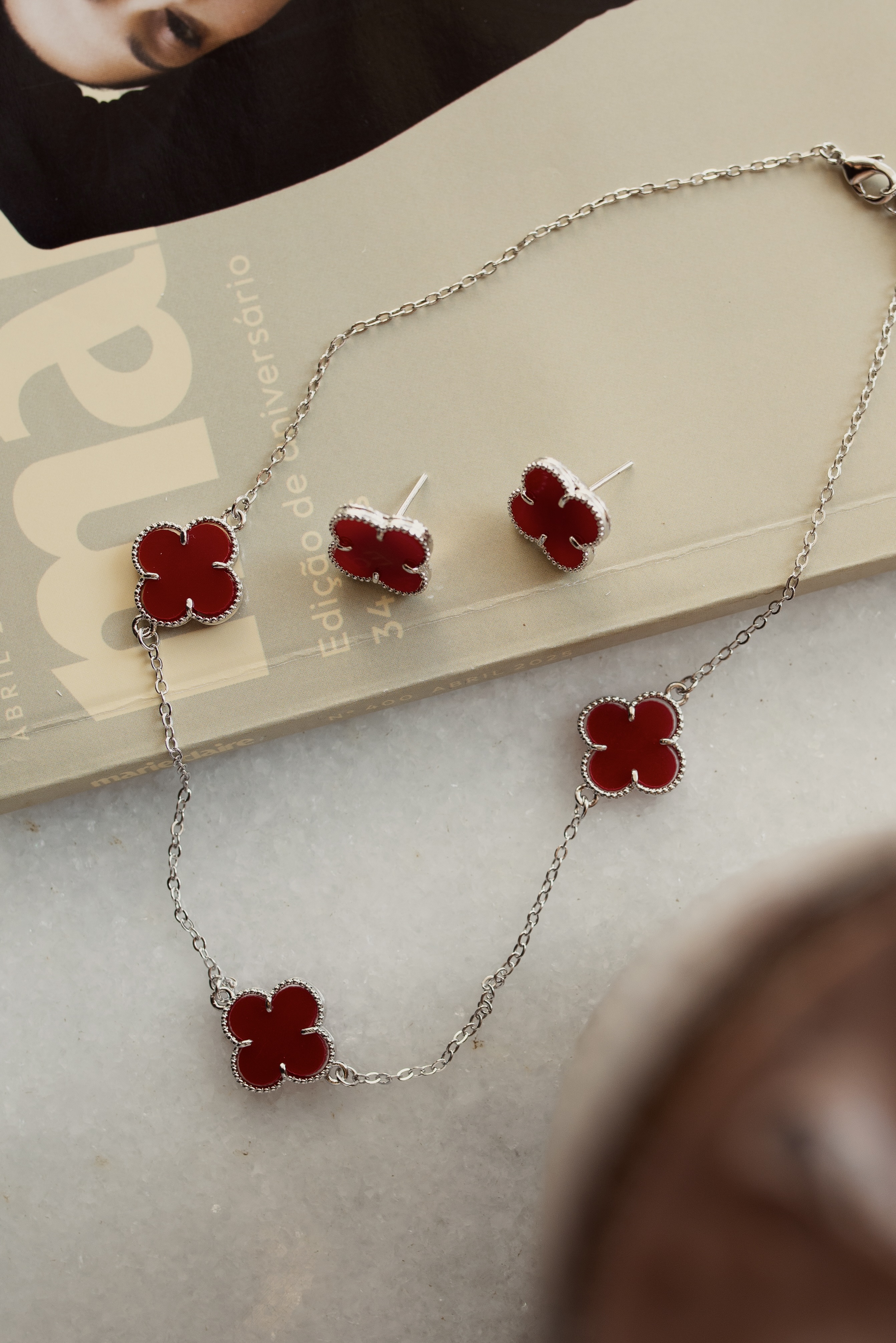 CONJUNTO TREVOS LISOS BRANCO VINHO