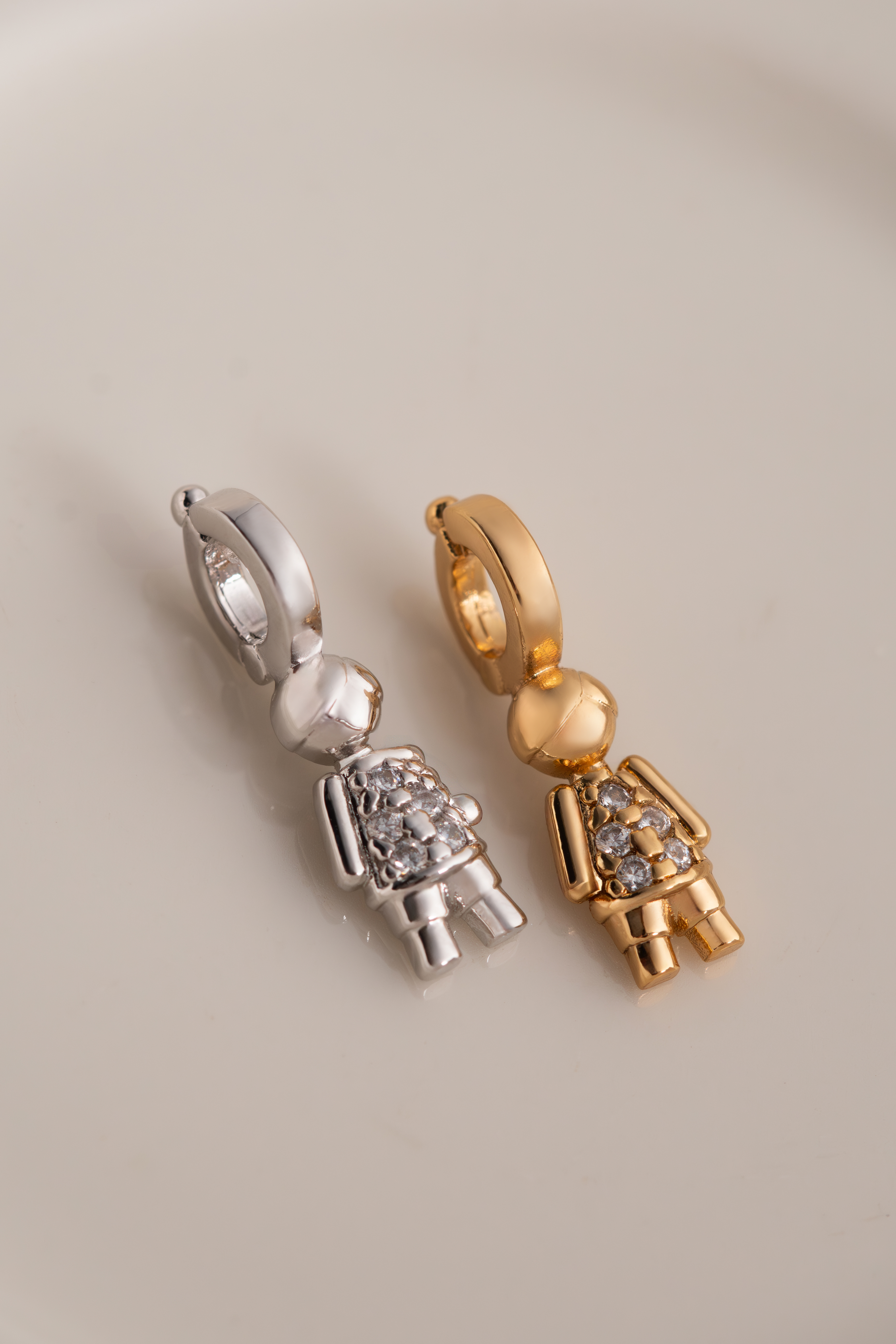 PINGENTE MENINO MICRO ZIRCONIA BRANCO